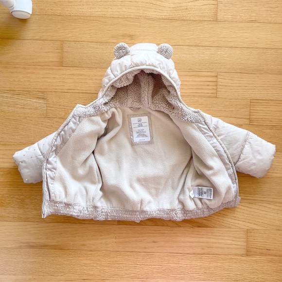 Baby Gap baby / toddler winter Sherpa lined puffer jacket - Picture 3 of 3